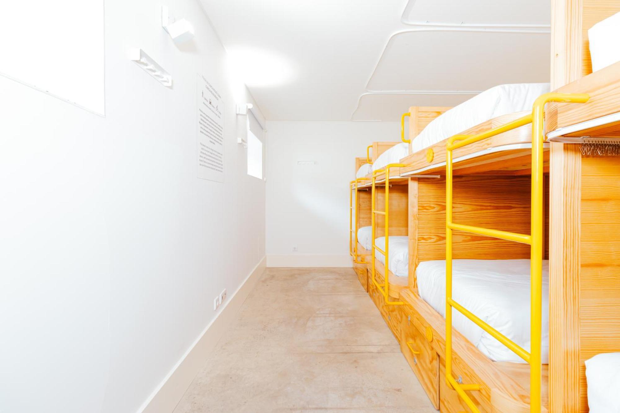 Surf & Sea Suites Parede Exterior foto